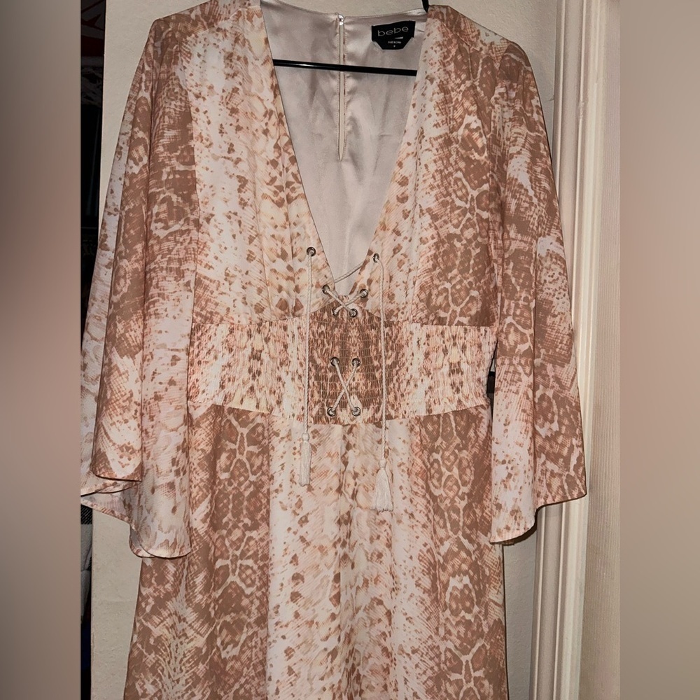Bebe pink snakeskin python print lace up boho romper M NWT festival Coachella
